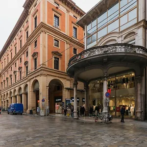  Appartamento A Due Passi Da Piazza Maggiore 4